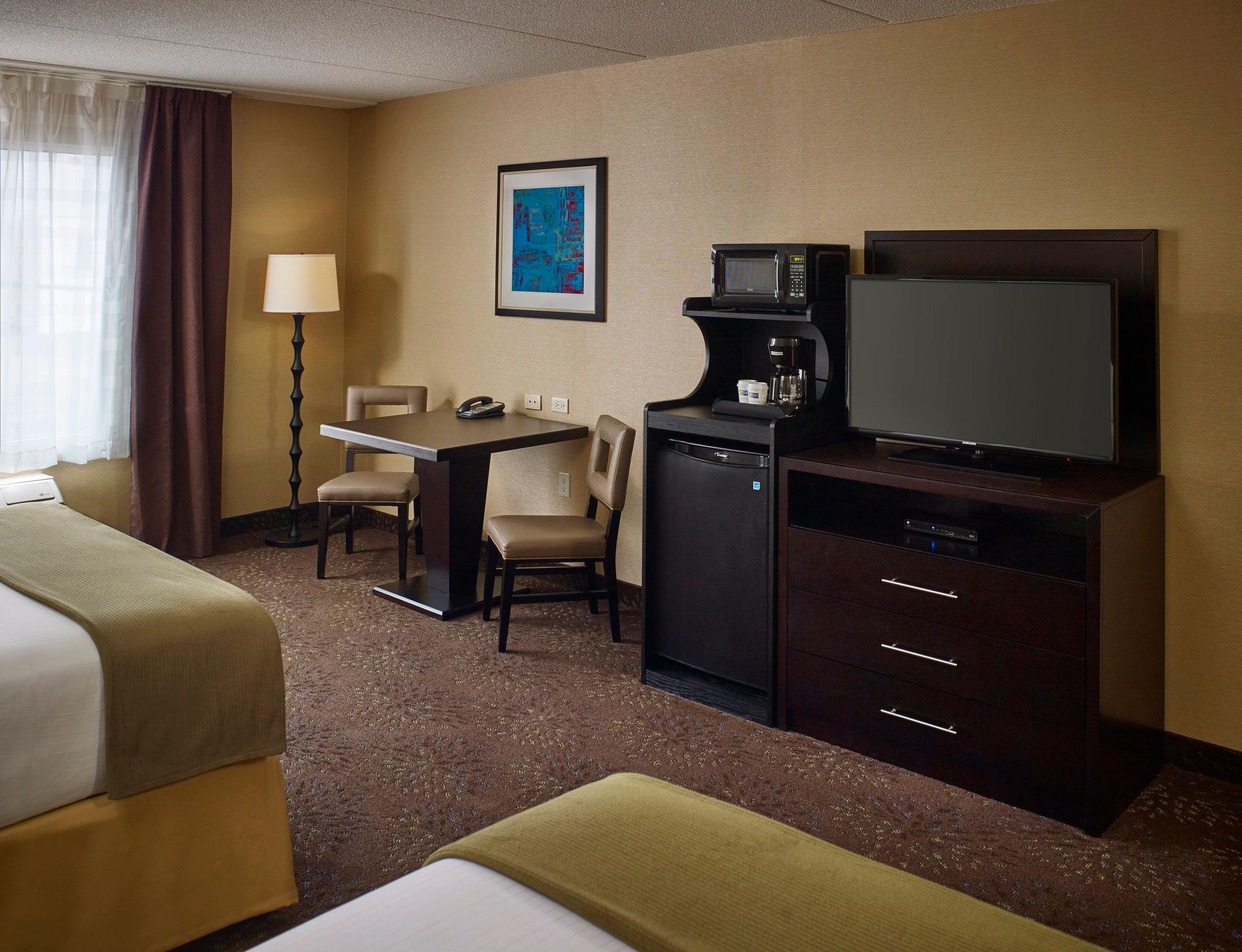 Holiday Inn Express And Suites Timmins By Ihg Exterior photo