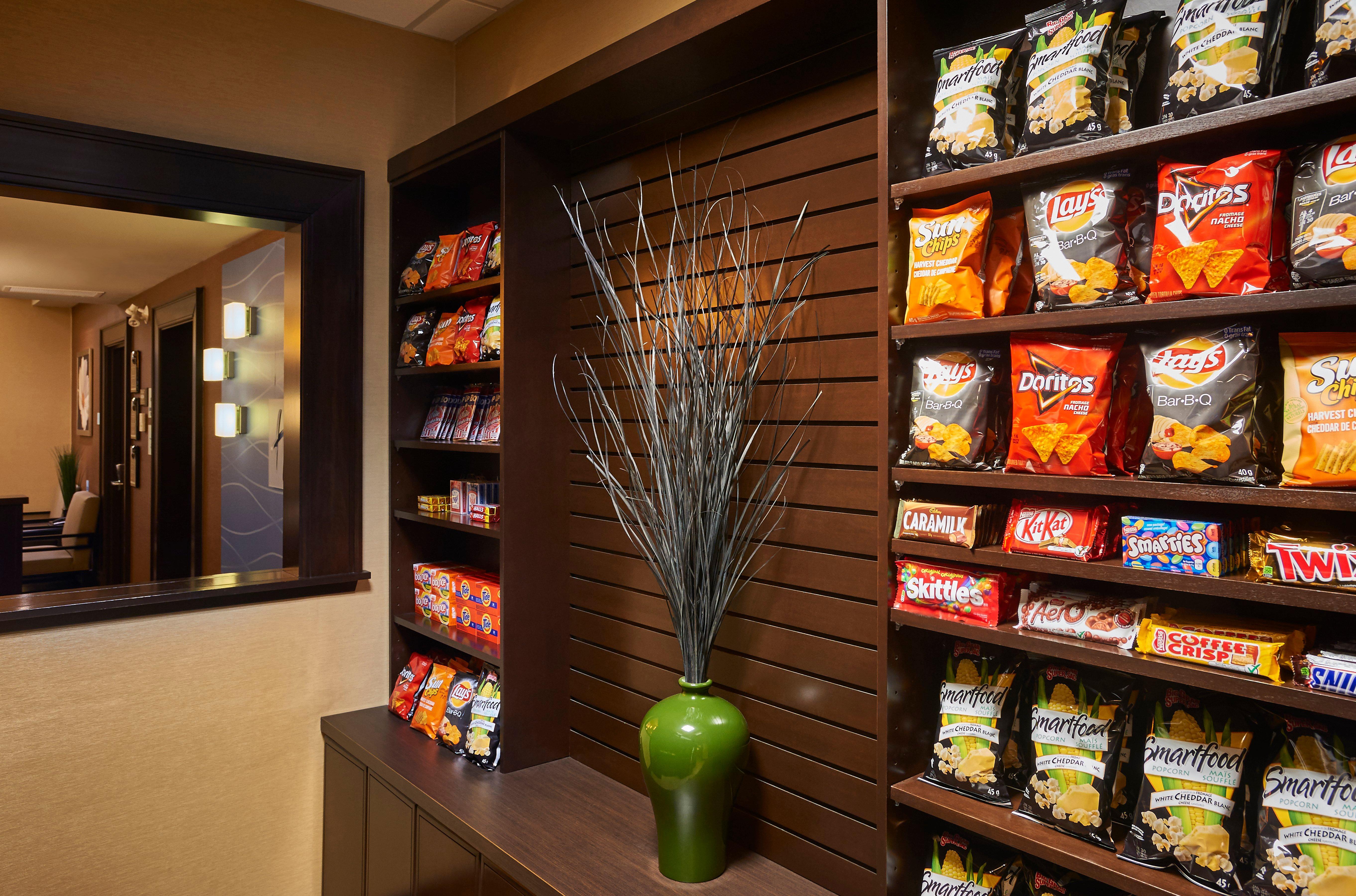 Holiday Inn Express And Suites Timmins By Ihg Exterior photo
