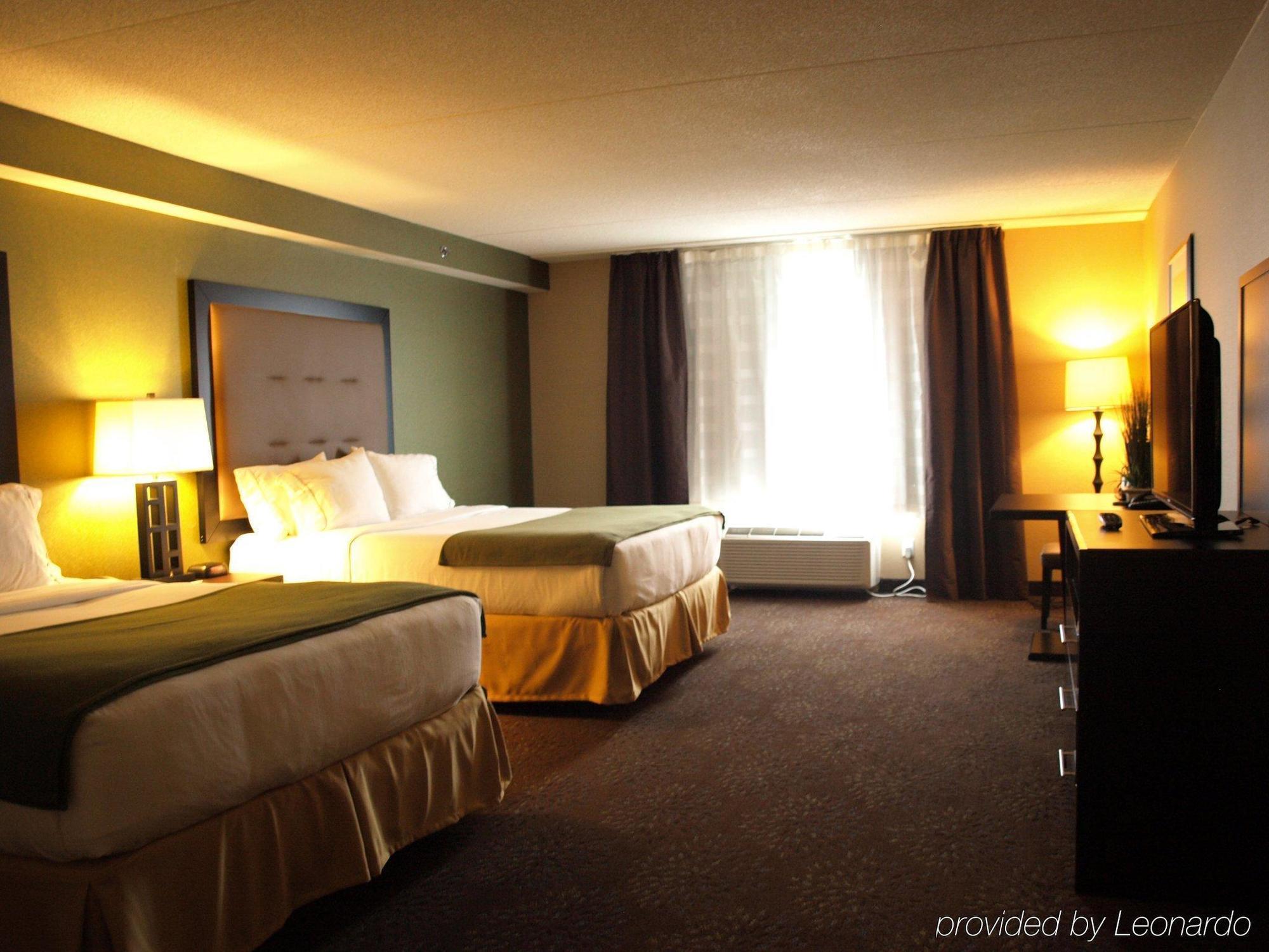 Holiday Inn Express And Suites Timmins By Ihg Exterior photo