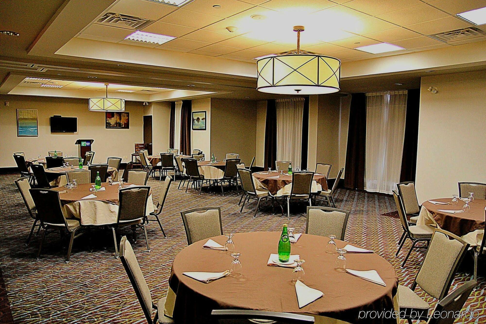 Holiday Inn Express And Suites Timmins By Ihg Exterior photo